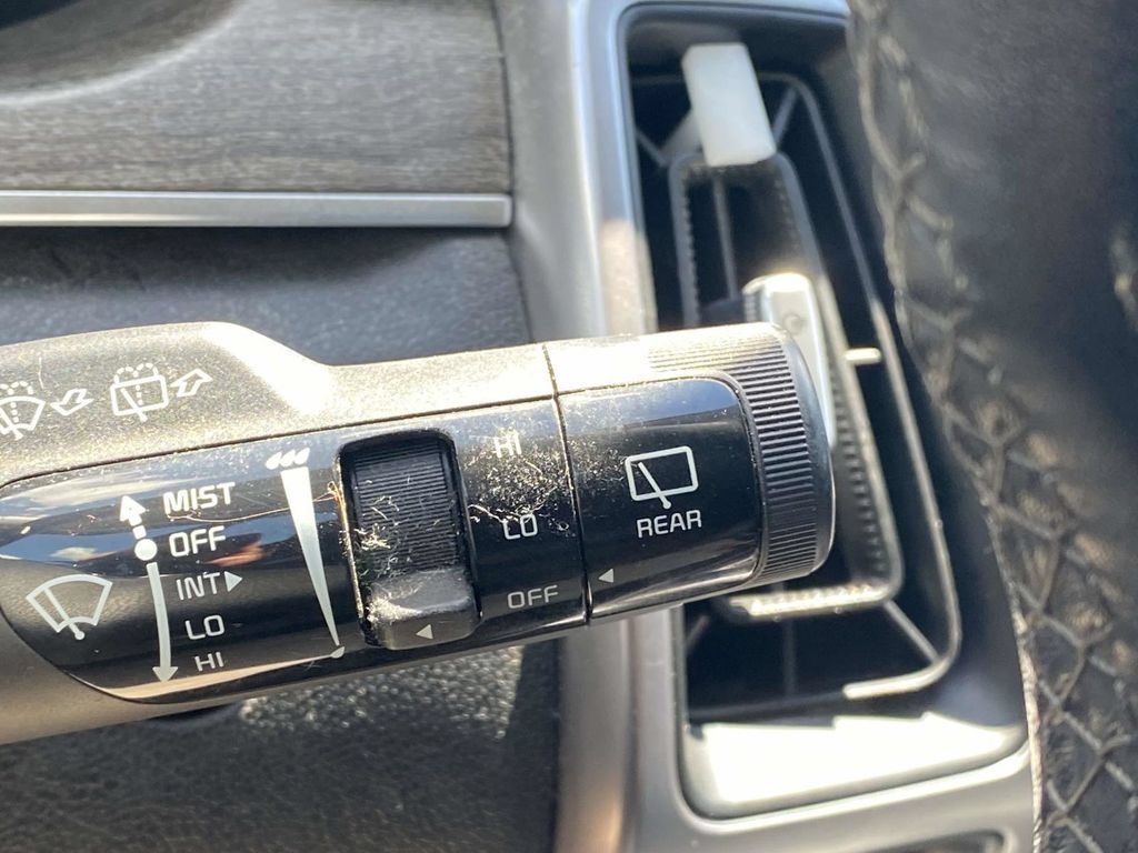 Used 2023 Kia Sorento EX FWD image 34