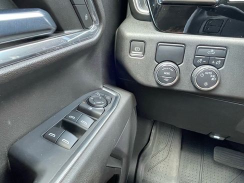 Used 2022 Chevrolet Silverado 1500 LT w/ Protection Package image 12