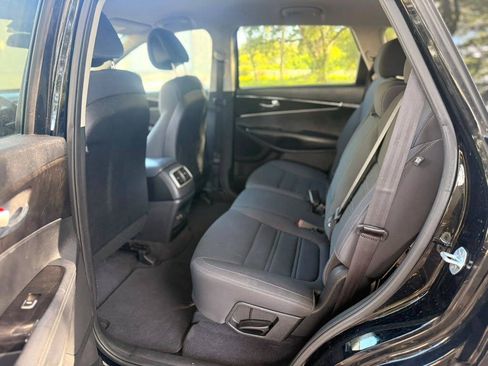 Used 2016 Kia Sorento L FWD image 11