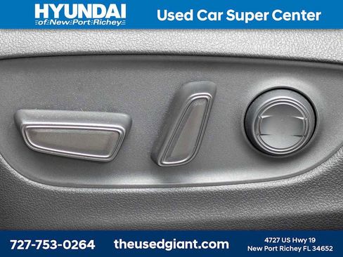 Used 2023 Toyota RAV4 XLE w/ Convenience Package image 25