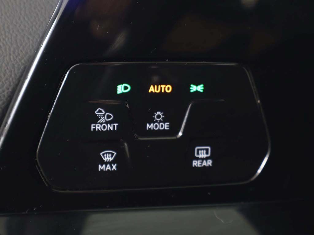 Used 2022 Volkswagen Golf R AWD/4WD image 45
