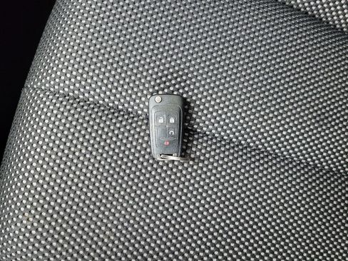 Used 2015 Chevrolet Equinox LT w/ Driver Convenience Package image 32