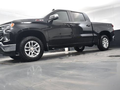New 2026 Chevrolet Silverado 1500 LT w/ Z71 Off-Road Package AWD/4WD image 13