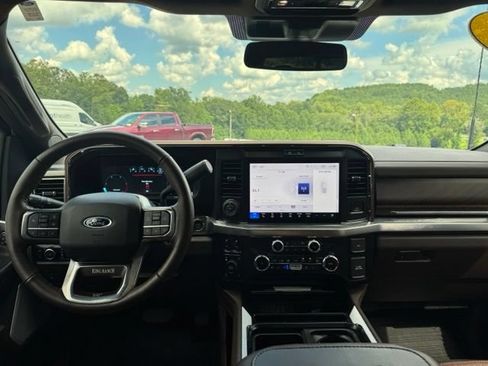 Used 2025 Ford F350 King Ranch AWD/4WD image 18