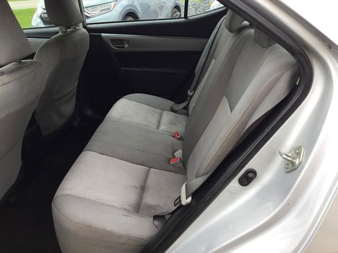 Used 2014 Toyota Corolla LE FWD image 19