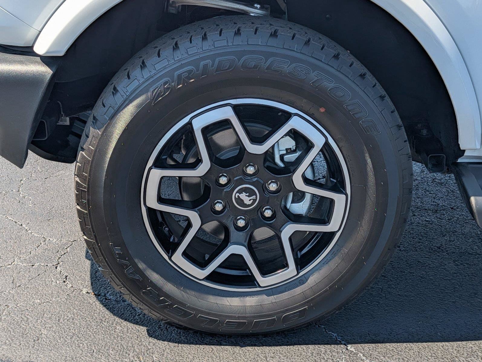 Used 2026 Ford Bronco Outer Banks AWD/4WD image 9