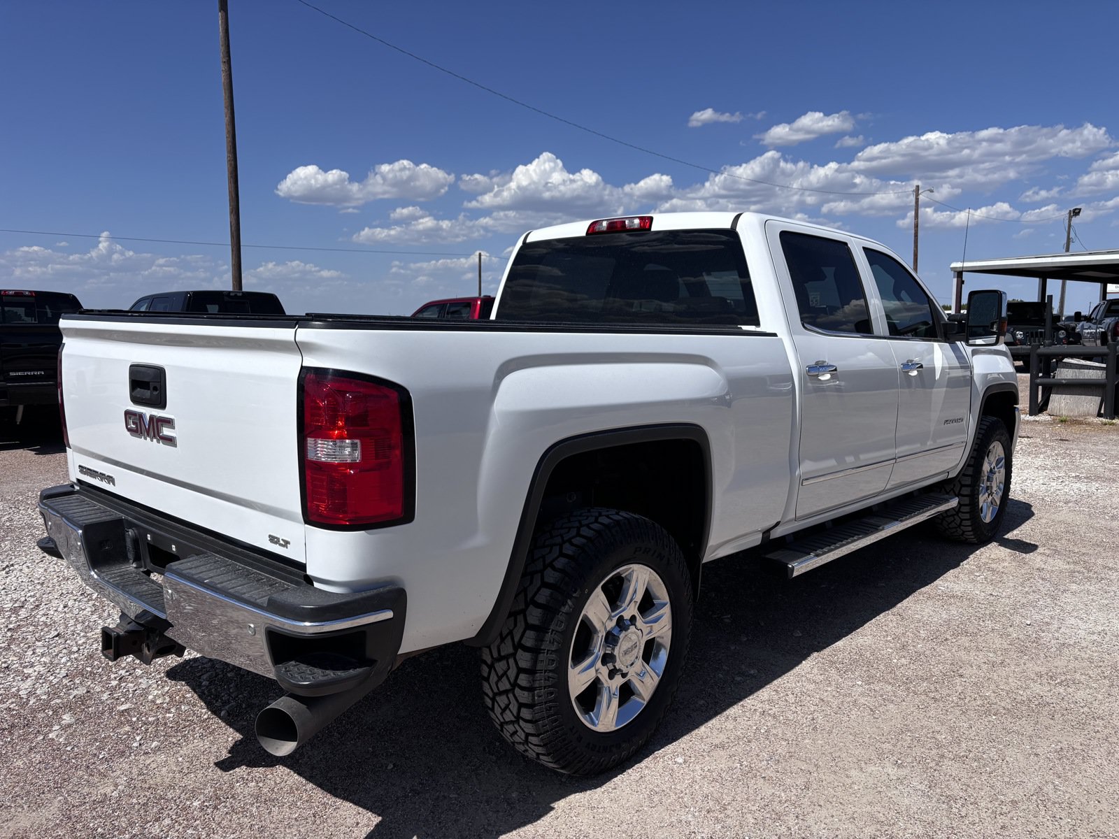 Used 2018 GMC Sierra 2500 SLT w/ Duramax Plus Package AWD/4WD image 6