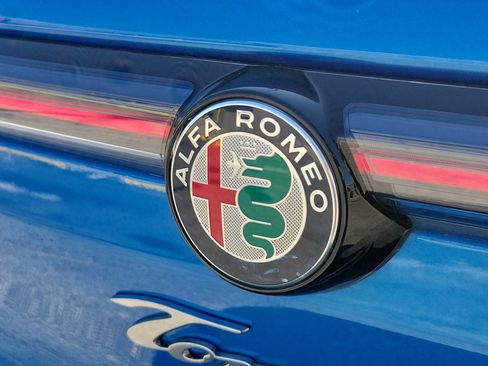 Used 2024 Alfa Romeo Tonale Ti AWD/4WD image 8