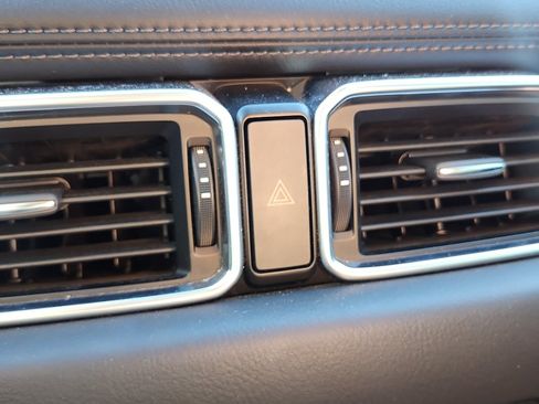 Used 2021 MAZDA CX-5 Touring image 31