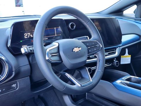 New 2026 Chevrolet Equinox EV LT image 19