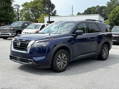 Used 2025 Nissan Pathfinder SV