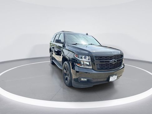Used 2015 Chevrolet Tahoe LT w/ Luxury Package image 2