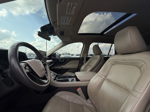 Used 2022 Lincoln Aviator Reserve image 30