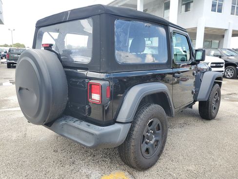 Used 2024 Jeep Wrangler Sport AWD/4WD image 4