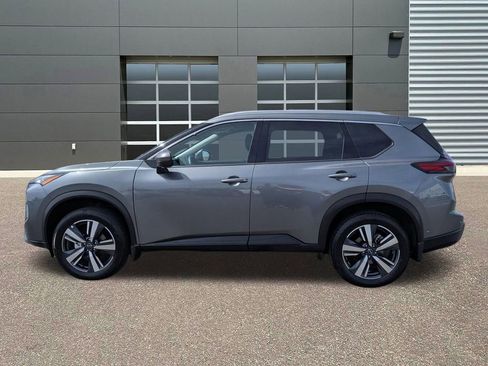 Used 2024 Nissan Rogue SL w/ SL Premium Package AWD/4WD image 10