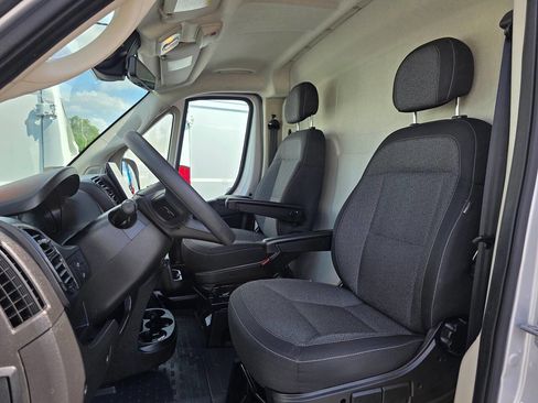 Used 2022 RAM ProMaster 3500 w/ Driver Convenience Group FWD image 12