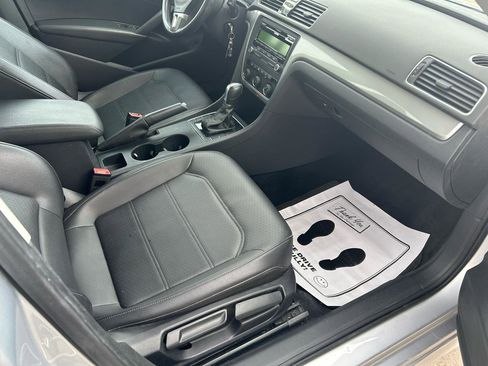 Used 2015 Volkswagen Passat 1.8T image 12