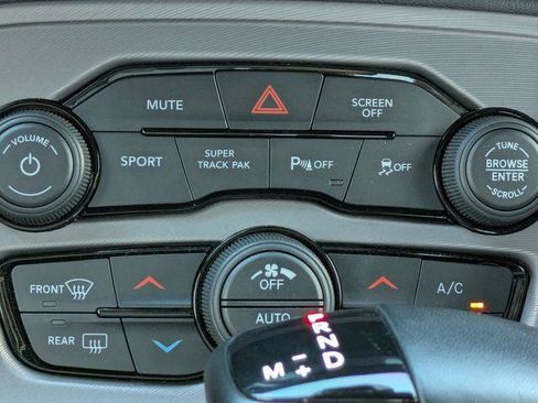 Certified 2023 Dodge Challenger GT RWD image 16