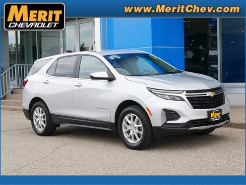 Certified 2022 Chevrolet Equinox LT AWD/4WD image 1