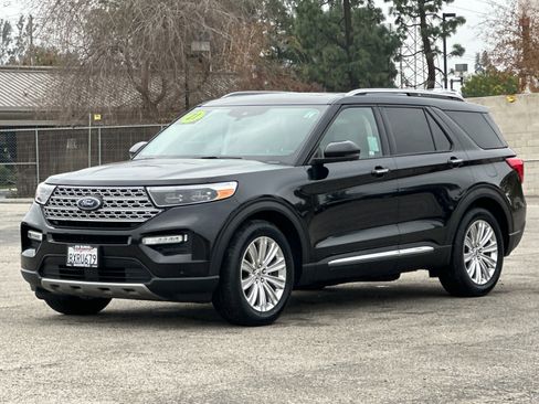 Certified 2021 Ford Explorer Limited w/ Equipment Group 301A image 9