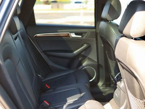 Used 2015 Audi Q5 3.0T Premium Plus image 45