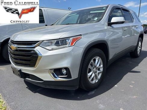 Used 2018 Chevrolet Traverse LT image 3