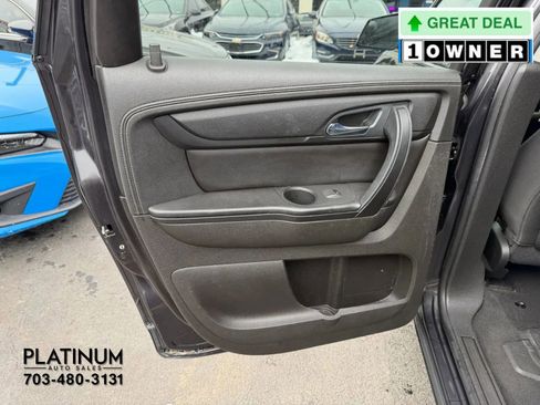 Used 2014 Chevrolet Traverse LT image 19