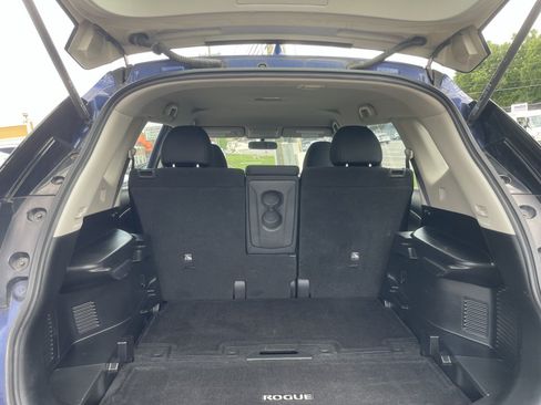 Used 2018 Nissan Rogue S AWD/4WD image 15