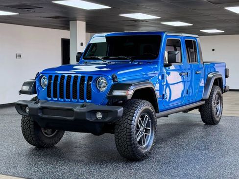 Used 2020 Jeep Gladiator Sport w/ Quick Order Package 24S image 1