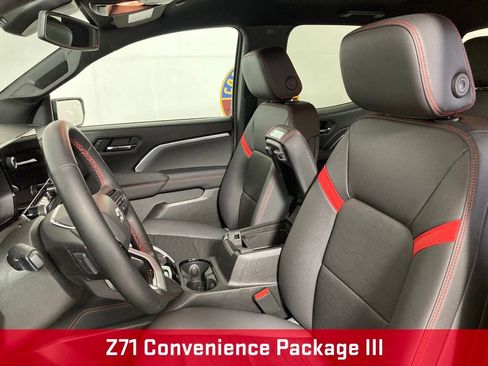 Used 2024 Chevrolet Colorado Z71 w/ Z71 Convenience Package 2 image 11