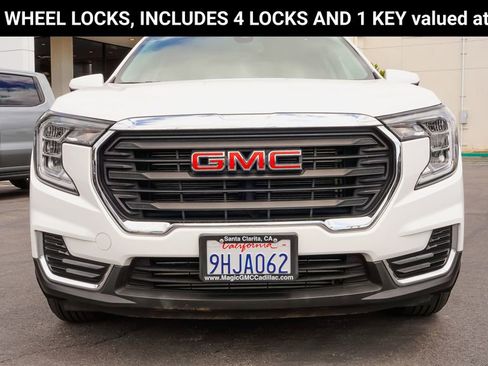 Used 2023 GMC Terrain SLE FWD image 5