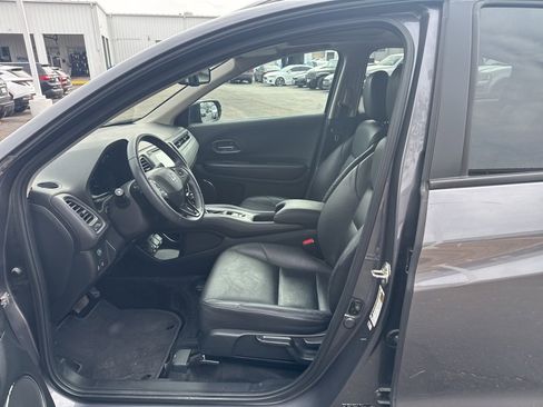 Used 2017 Honda HR-V EX-L image 10