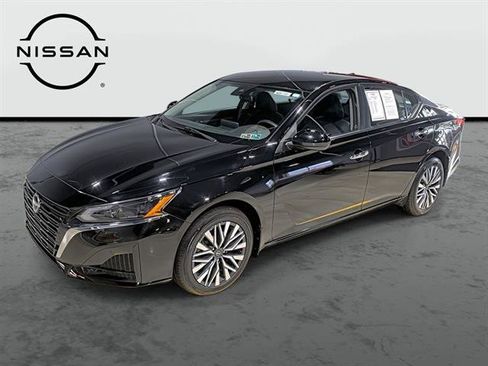 Used 2023 Nissan Altima 2.5 SV AWD/4WD image 1