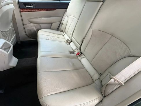 Used 2012 Subaru Outback 2.5i Limited w/ Moonroof Pkg AWD/4WD image 19