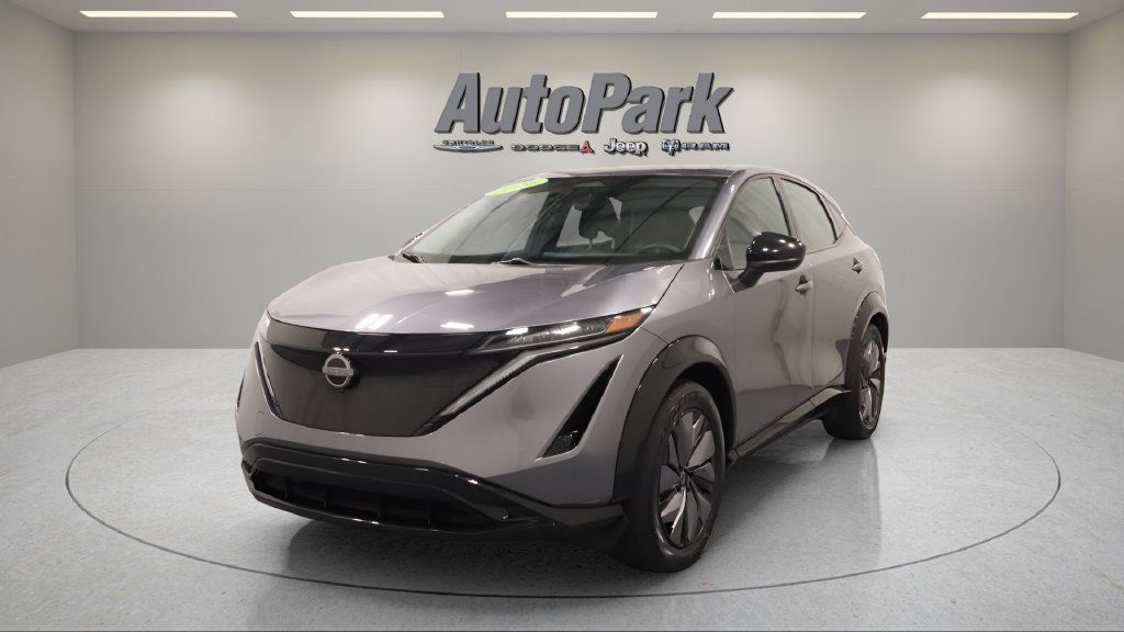 Used 2024 Nissan Ariya AWD image 7