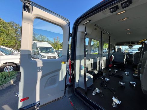 Used 2017 Ford Transit 350 XL RWD image 36
