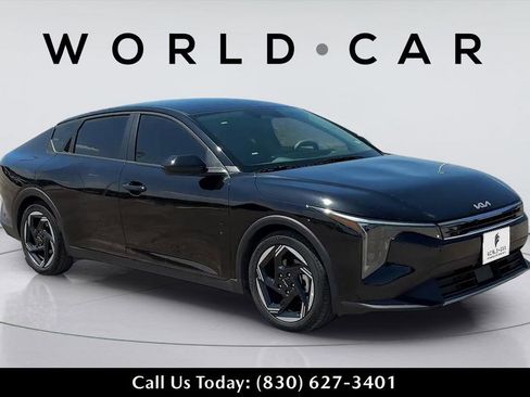 Used 2025 Kia K4 EX image 1