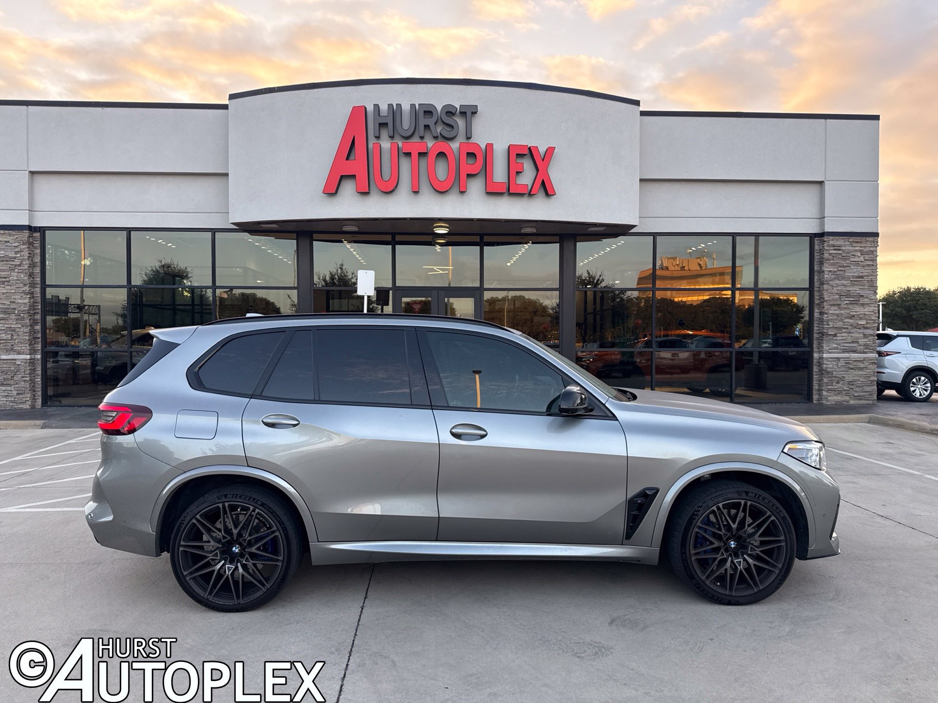 Used 2021 BMW X5 M w/ Competition Package AWD/4WD image 1