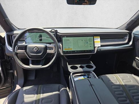 Used 2026 Rivian R1S Adventure AWD/4WD image 18