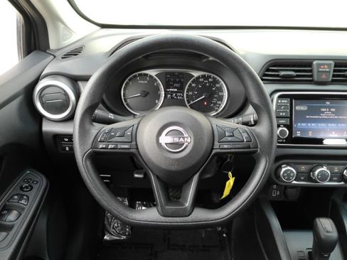 Used 2025 Nissan Versa S FWD image 26