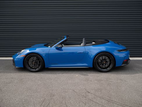 Certified 2026 Porsche 911 Carrera 4 GTS AWD/4WD image 2