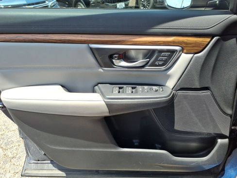 Used 2017 Honda CR-V Touring image 22
