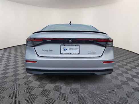 Used 2024 Honda Accord Sport image 5