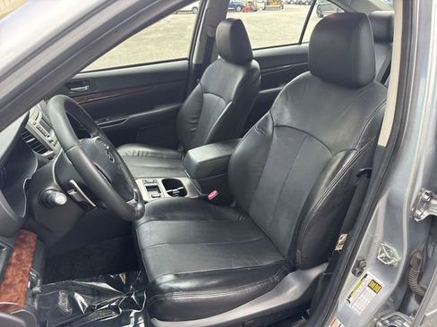 Used 2013 Subaru Legacy 2.5i Limited AWD/4WD image 14