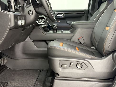 Used 2026 GMC Sierra 1500 AT4 w/ AT4 Premium Package AWD/4WD image 5