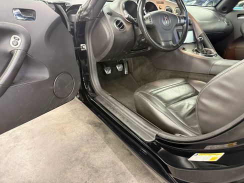 Used 2006 Pontiac Solstice Convertible w/ Premium Package RWD image 25