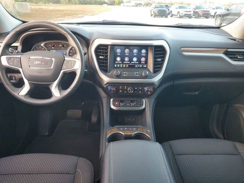 Used 2022 GMC Acadia SLE w/ Driver Convenience Package image 10