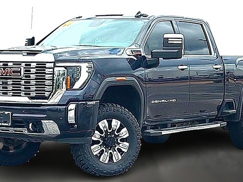 Used 2024 GMC Sierra 2500 Denali AWD/4WD image 1