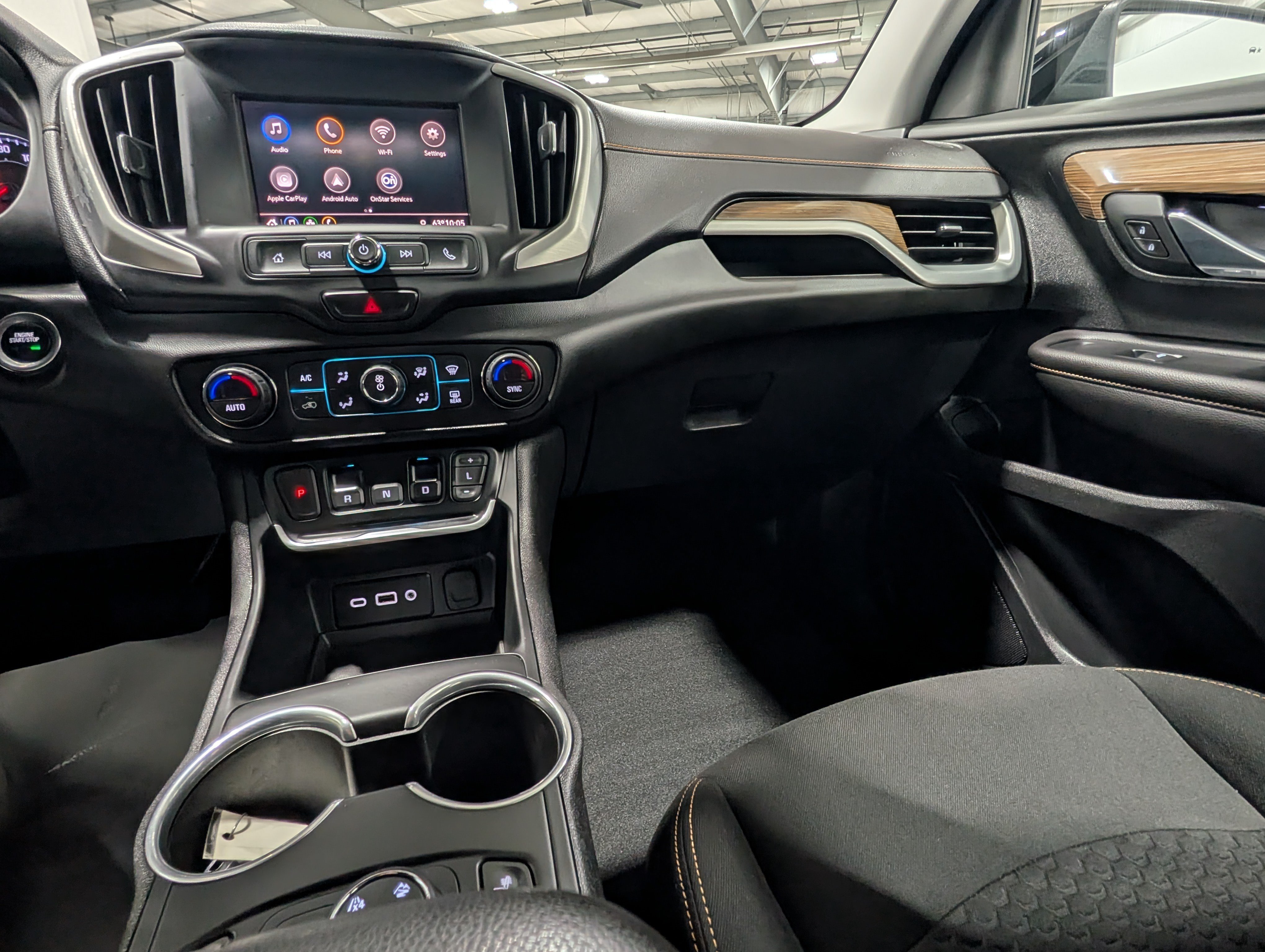Used 2020 GMC Terrain SLE w/ Driver Convenience Package AWD/4WD image 21