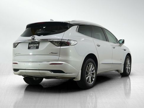 Used 2023 Buick Enclave Avenir w/ Avenir Technology Package AWD/4WD image 5